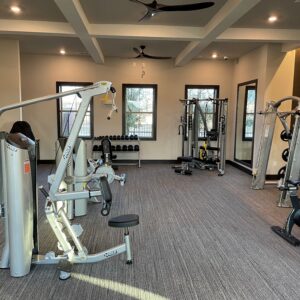 multifamily-housing-gym-facility-equipment-texas