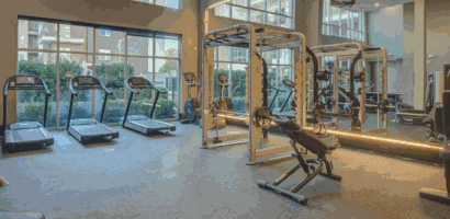 Image of a gym to showcase designing small gyms that maximize space and functionality